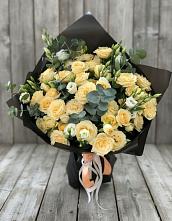 Букет цветов из:  Розы и Лизиантусы #REPLACE_PRED# Верейке