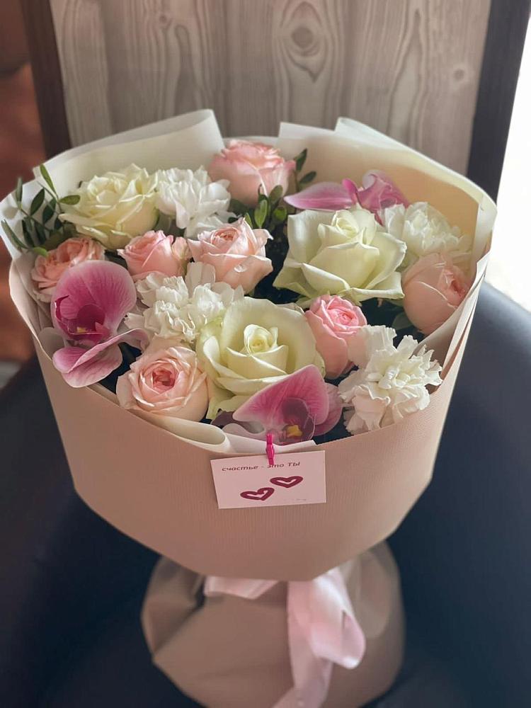 Букет цветов из: Орхидеи, Розы и Гвоздики в Верейке