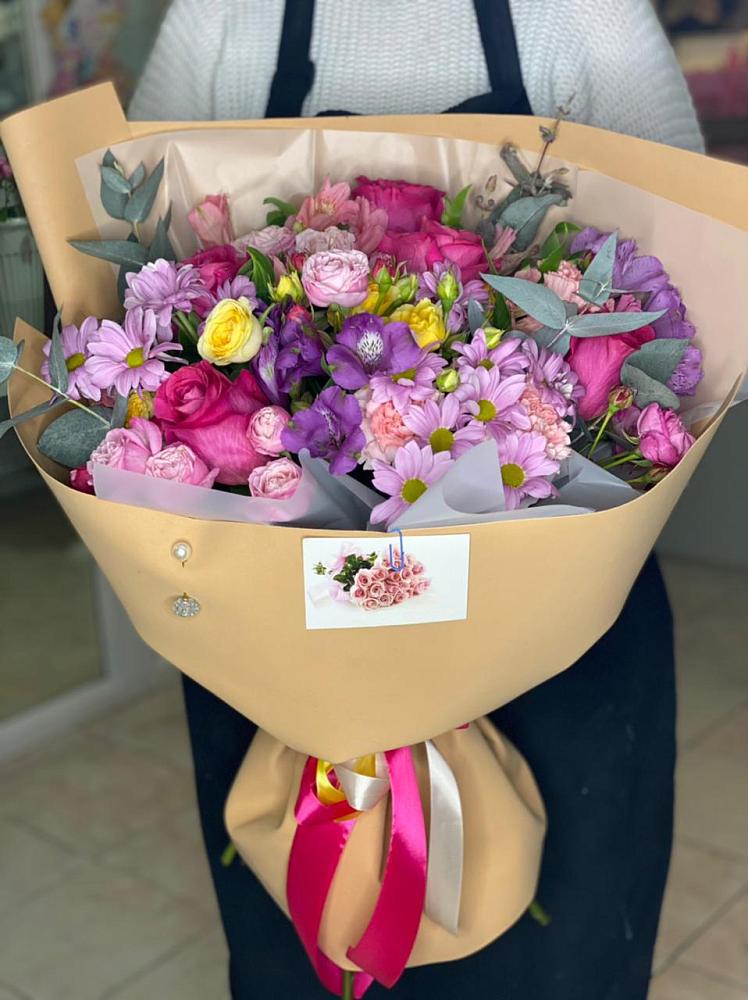 Букет цветов из: Хризантемы, Гвоздики и Альстромерии в Верейке