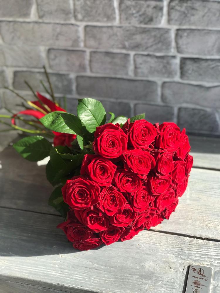 Букет Красные розы Фридом в Верейке