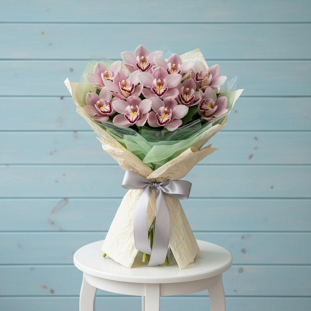 Букет цветов из: Орхидеи и Розы в Верейке