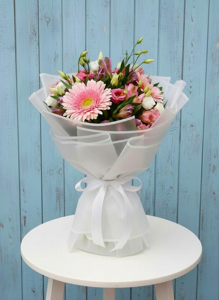 Букет цветов из: Герберы, Альстромерии и Лизиантусы в Верейке