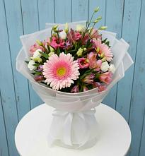 Букет цветов из:  Герберы, Альстромерии и Лизиантусы в Верейке