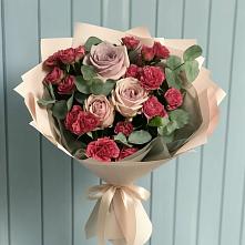 Букет цветов из:  Гвоздики и Розы в Верейке