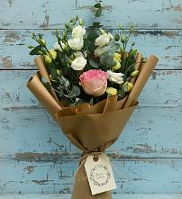 Букет цветов из:  Розы и Лизиантусы #REPLACE_PRED# Верейке