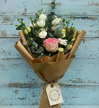 Букет цветов из:  Розы и Лизиантусы в Верейке